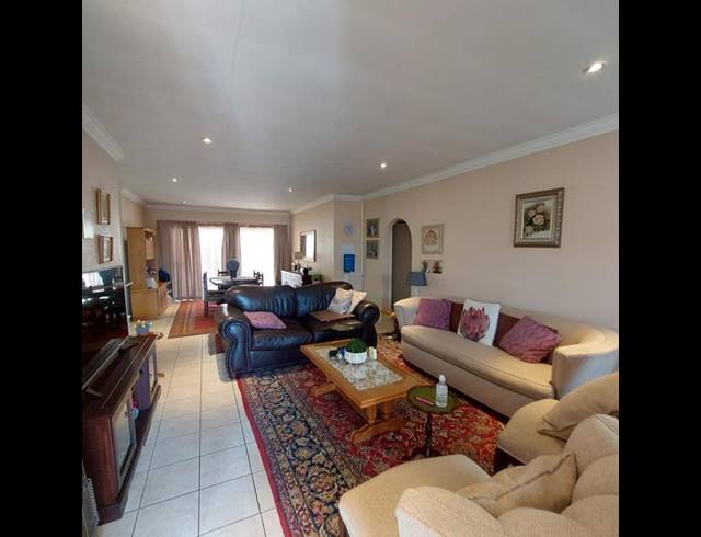 2 BEDROOM TOWNHOUSE FOR SALE IN ALBERTON CENTRAL